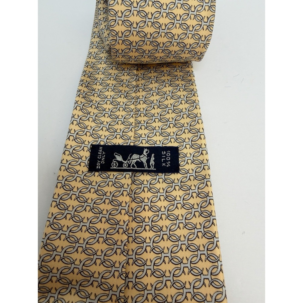 Hermes Interlocking H Yellow and Blue 100% Silk Tie #5147 HA 62 Inches Long - Picture 4 of 6